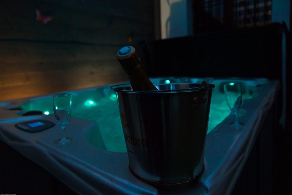 AucamvilleSpa Privatif Toulouse Jacuzzi别墅 外观 照片